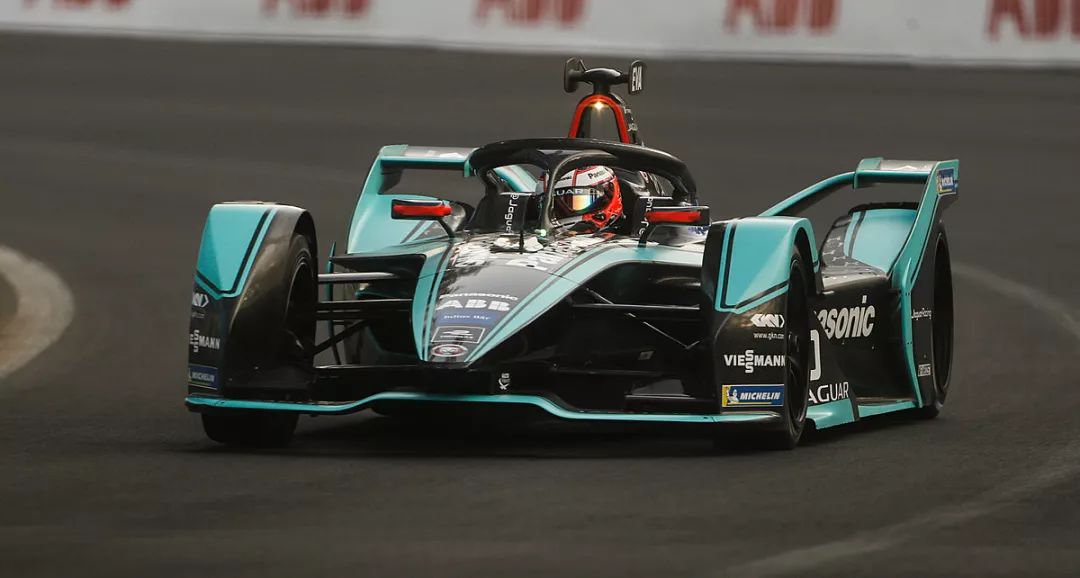 雷火电竞简介-墨西哥选手冲刺成功，获得团体赛第四