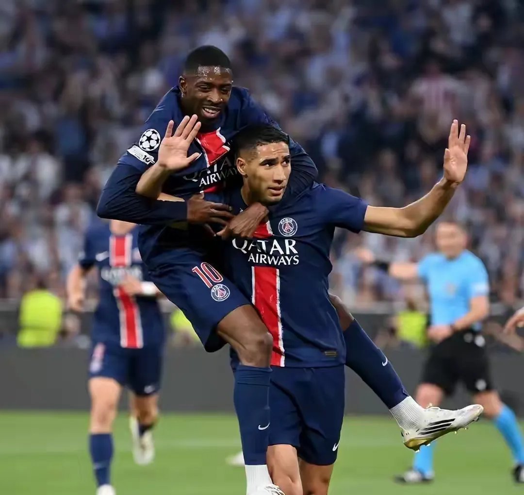 雷火电竞简介-巴黎圣日耳曼横扫对手，赢得欧冠胜利！