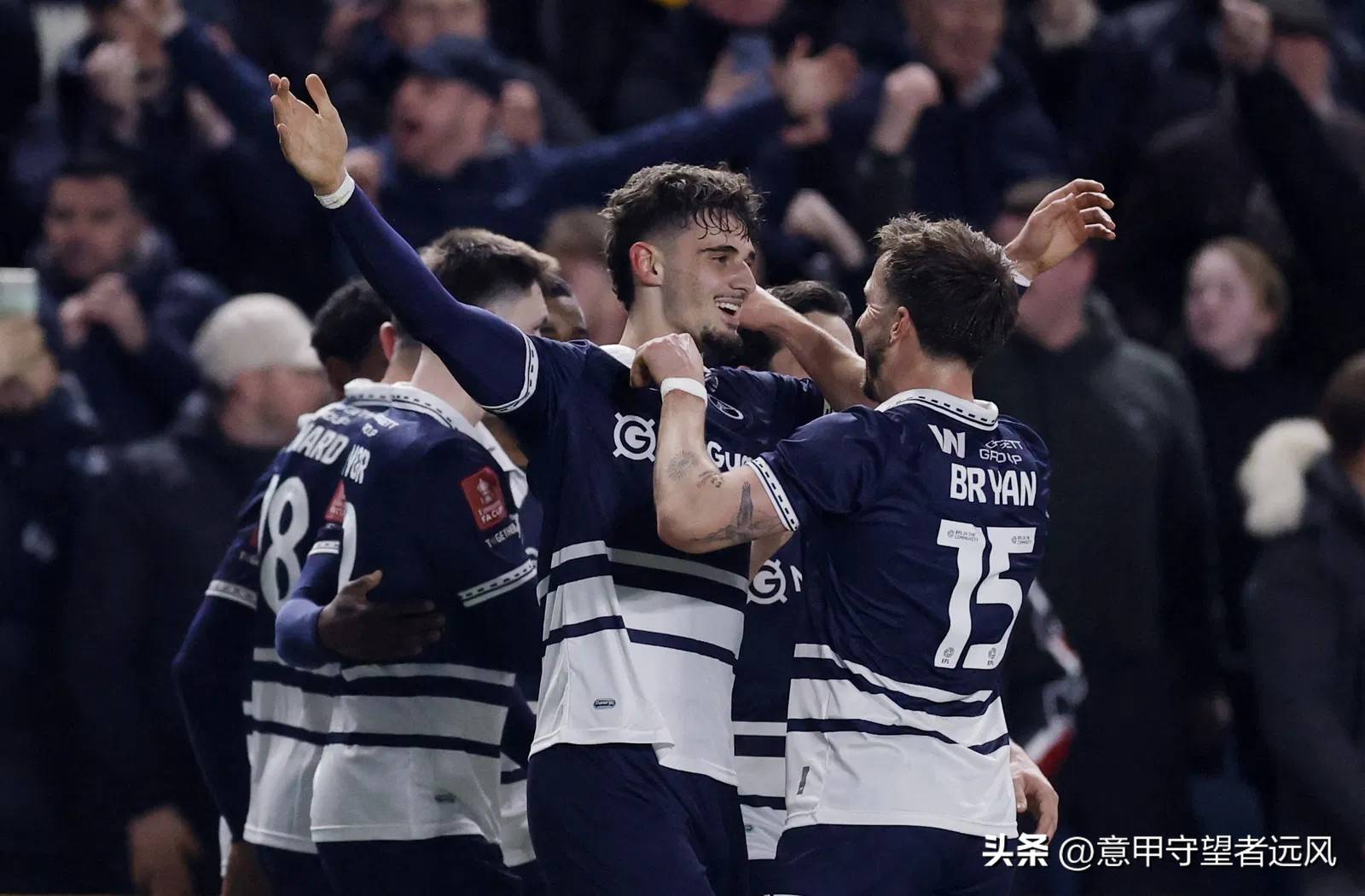 包含布莱克本新援表现出色,球队实力逐渐增强的词条 包含布莱克本新援表现出色,球队实力逐渐增强的词条