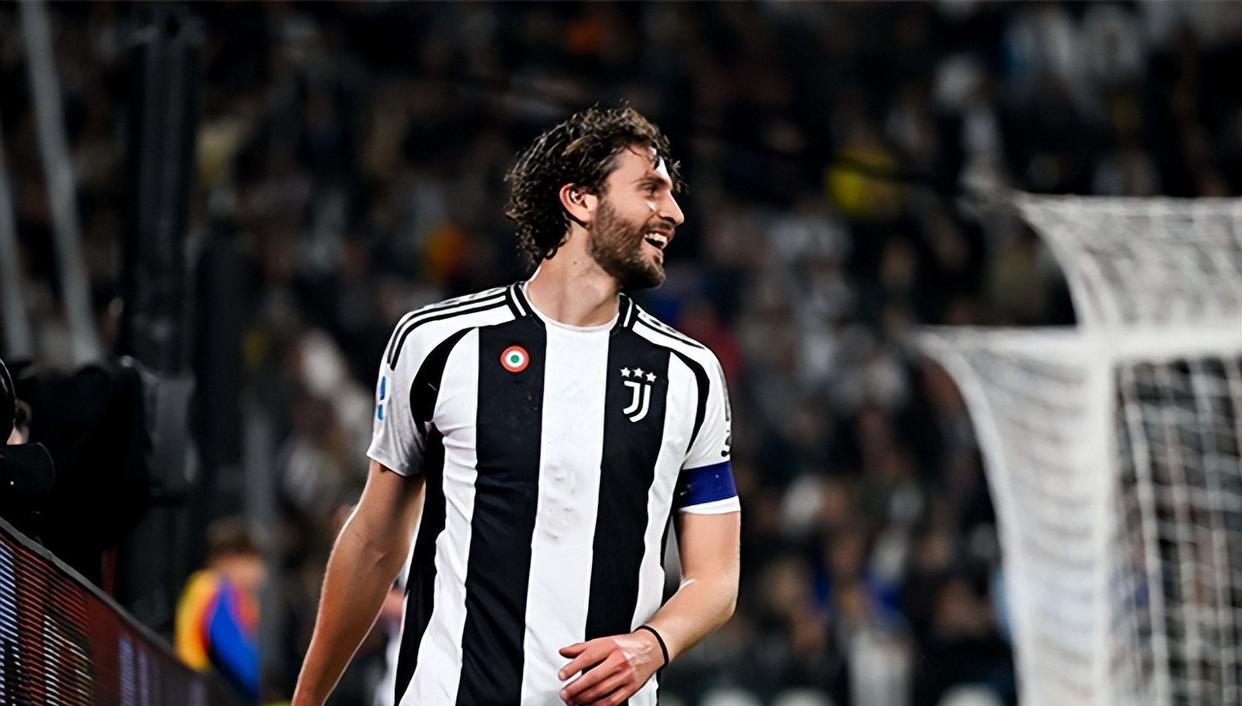 尤文图斯客场逼平帕尔马，继续领跑积分榜的简单介绍