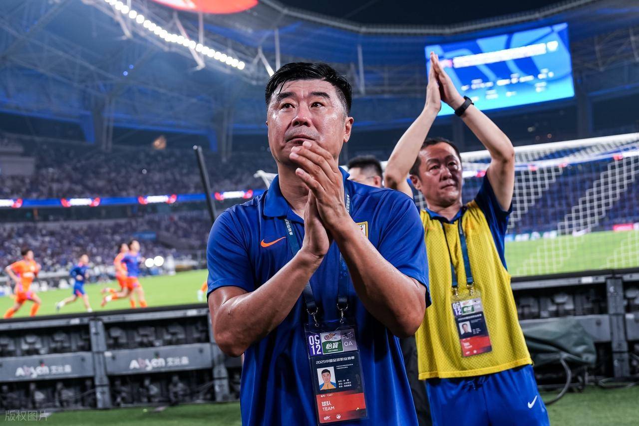 山东鲁能球队士气高涨,夺得胜利的简单介绍 山东鲁能球队士气高涨,夺得胜利的简单介绍