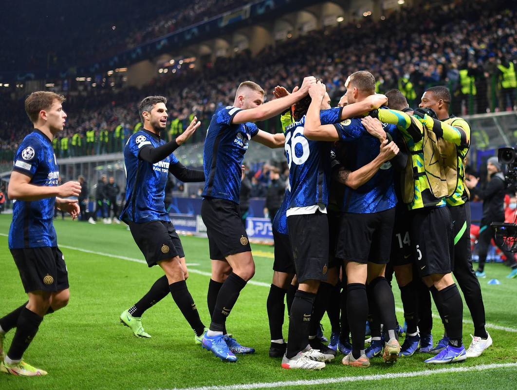 世界级球员们在国际赛季中亮相