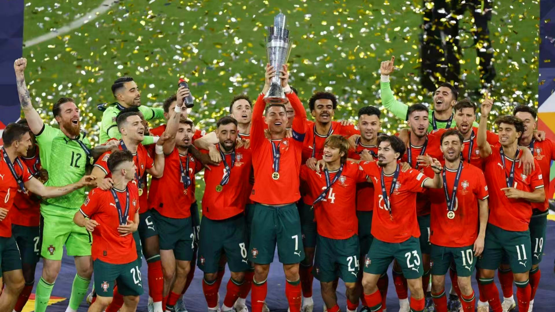 葡萄牙逆转巴萨，哈兰德扛起全队