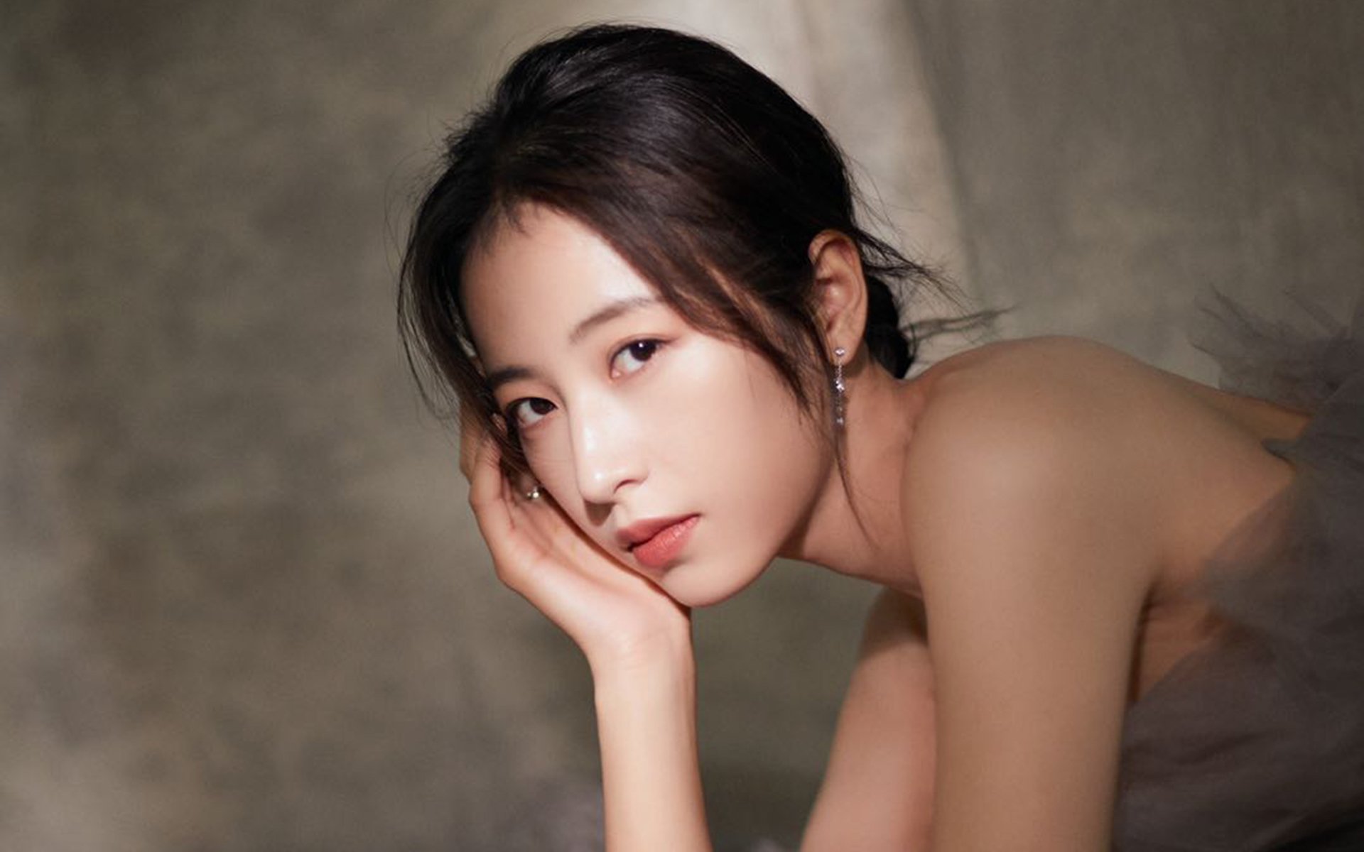 雷火电竞入驻-箭如雨下定军山，恩佐关键节点连斩，卡塔尔速胜伊拉克