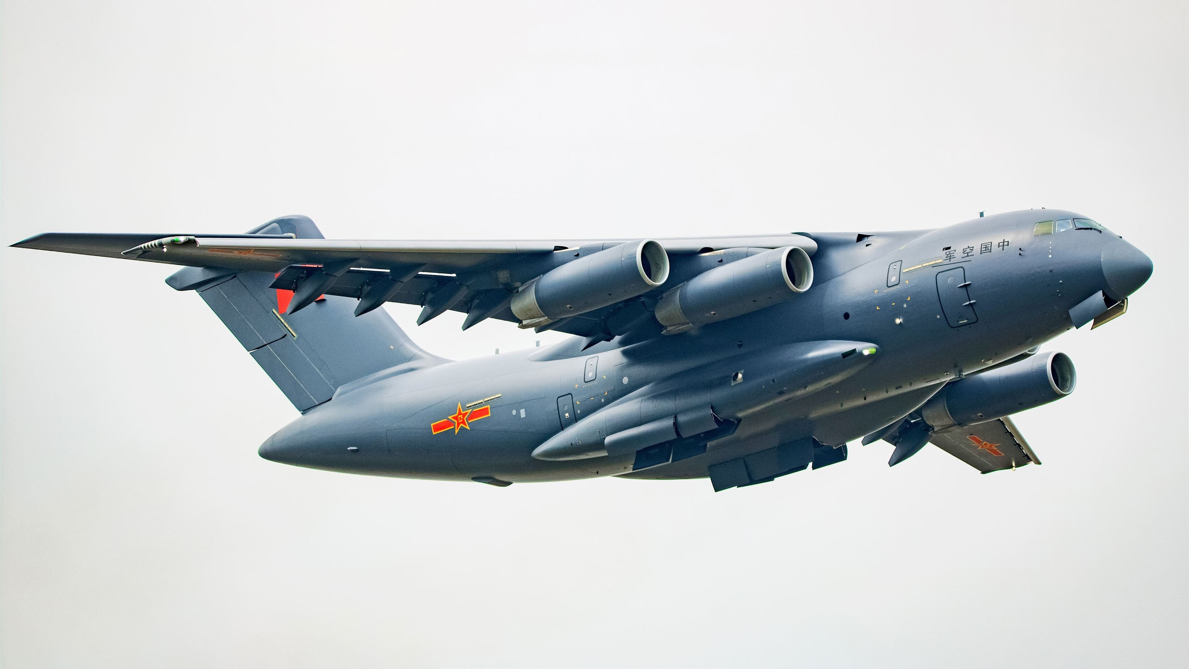 雷火电竞-当格栅理论遇上算法足球，楚阿梅尼如何用「非英格兰」方式锁定胜局